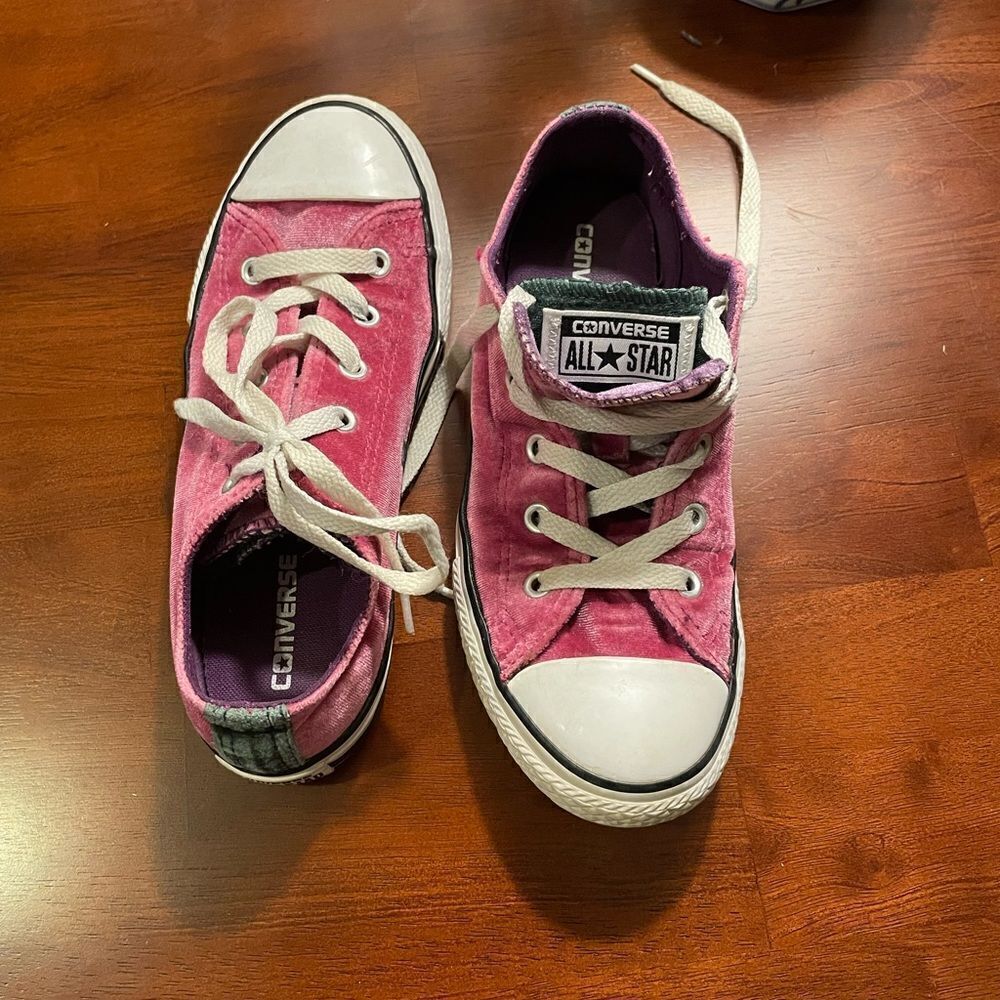 CONVERSE Chuck Taylor All Star Velvet Double Tongue Casual Sneakers  Kids Size 2 - Picture 8 of 9